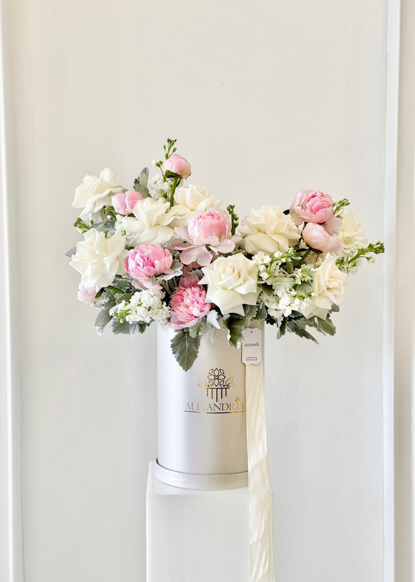 Blush & Ivory Garden - Prestige Flower Box