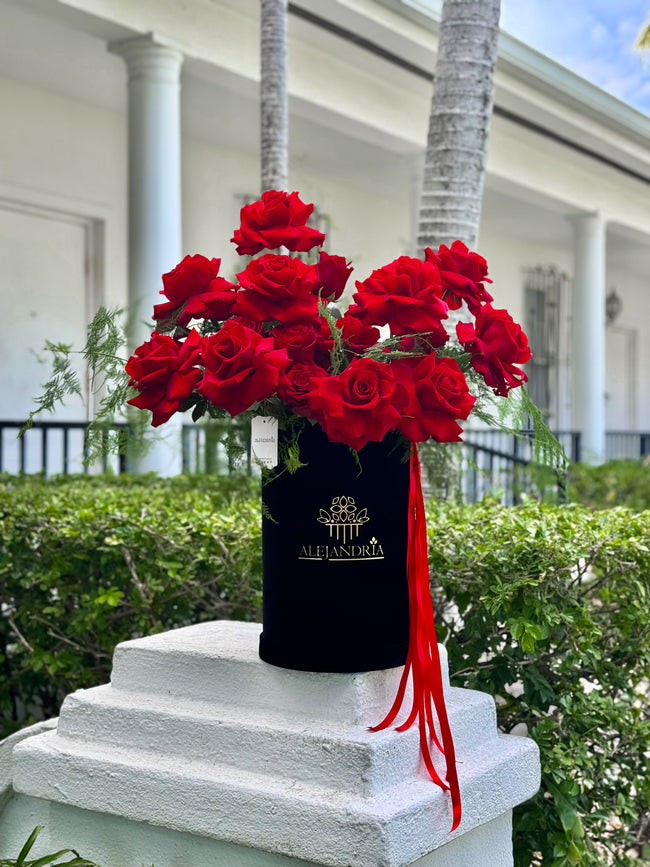 Rouge Roses - Luxury Red Rose Stand Box