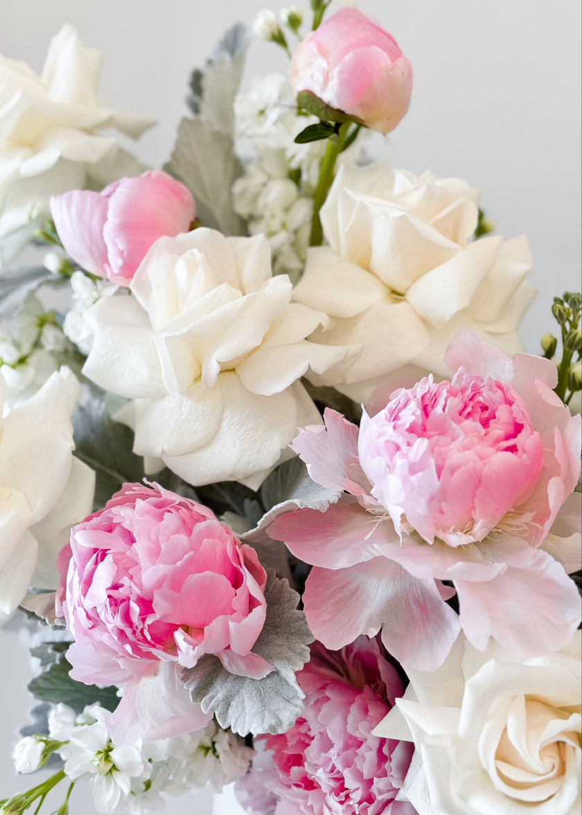 Blush & Ivory Garden - Prestige Flower Box