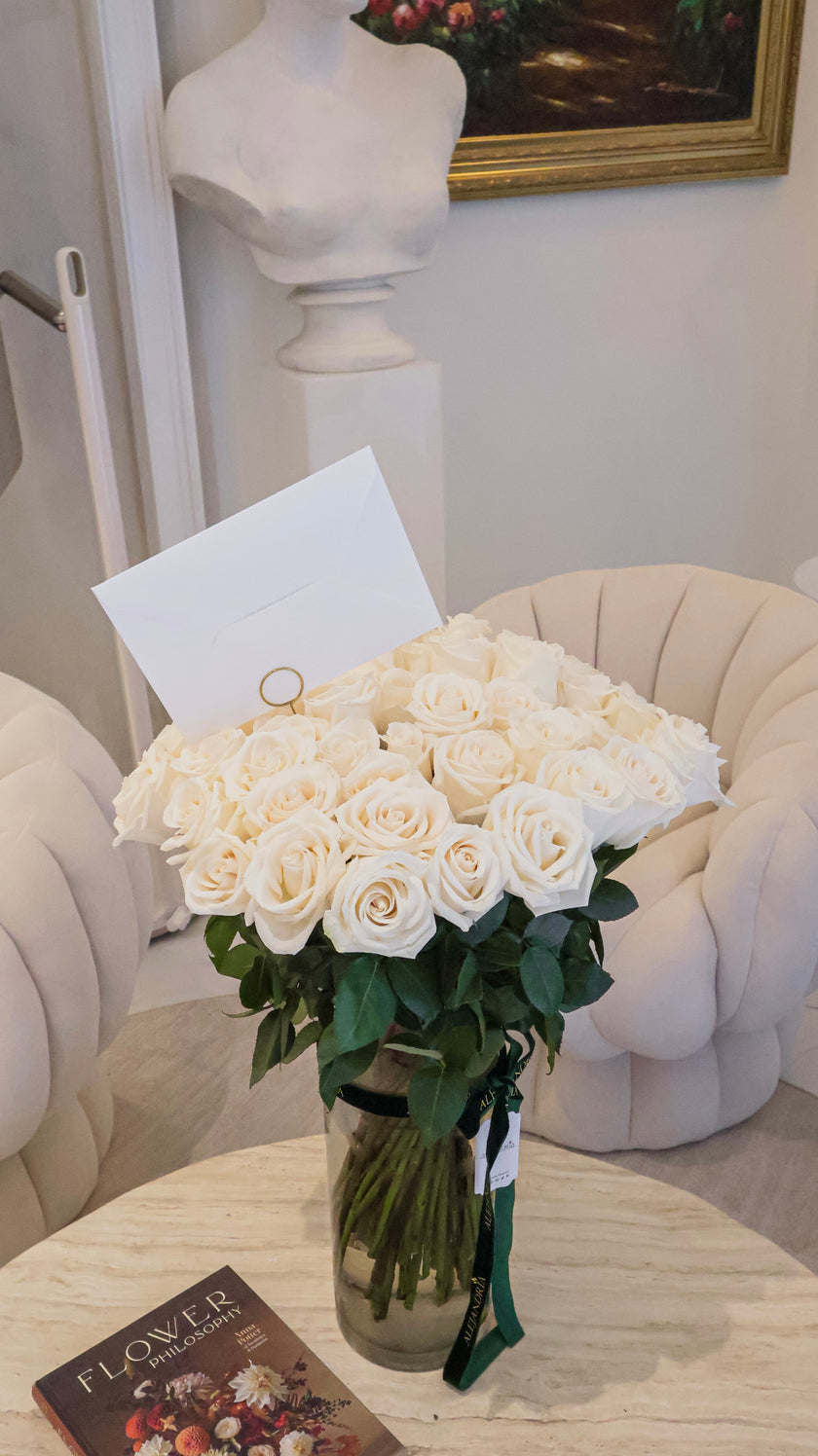 White Reverence – Long-Stem Rose Collection