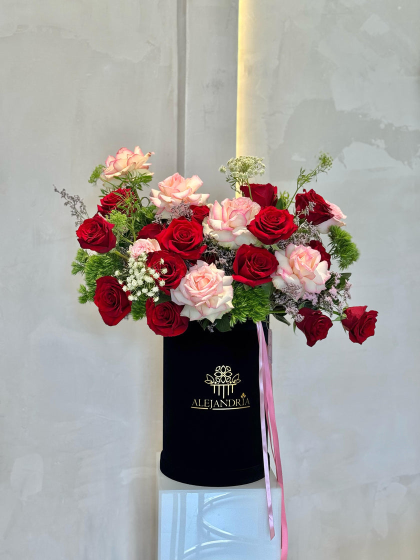 Amor Eterno - Grand Rose Luxe Stand Box