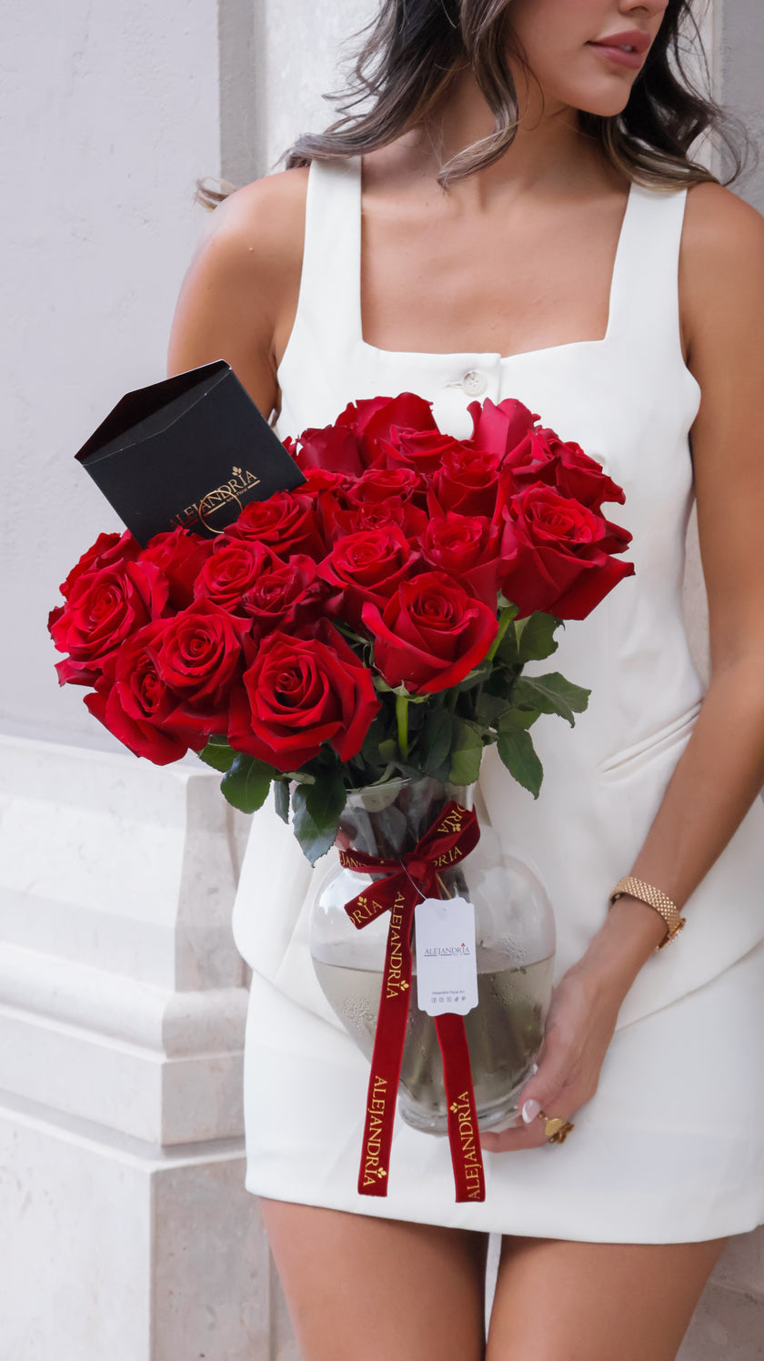 Eternal Passion – Red Roses in Crystal Vase