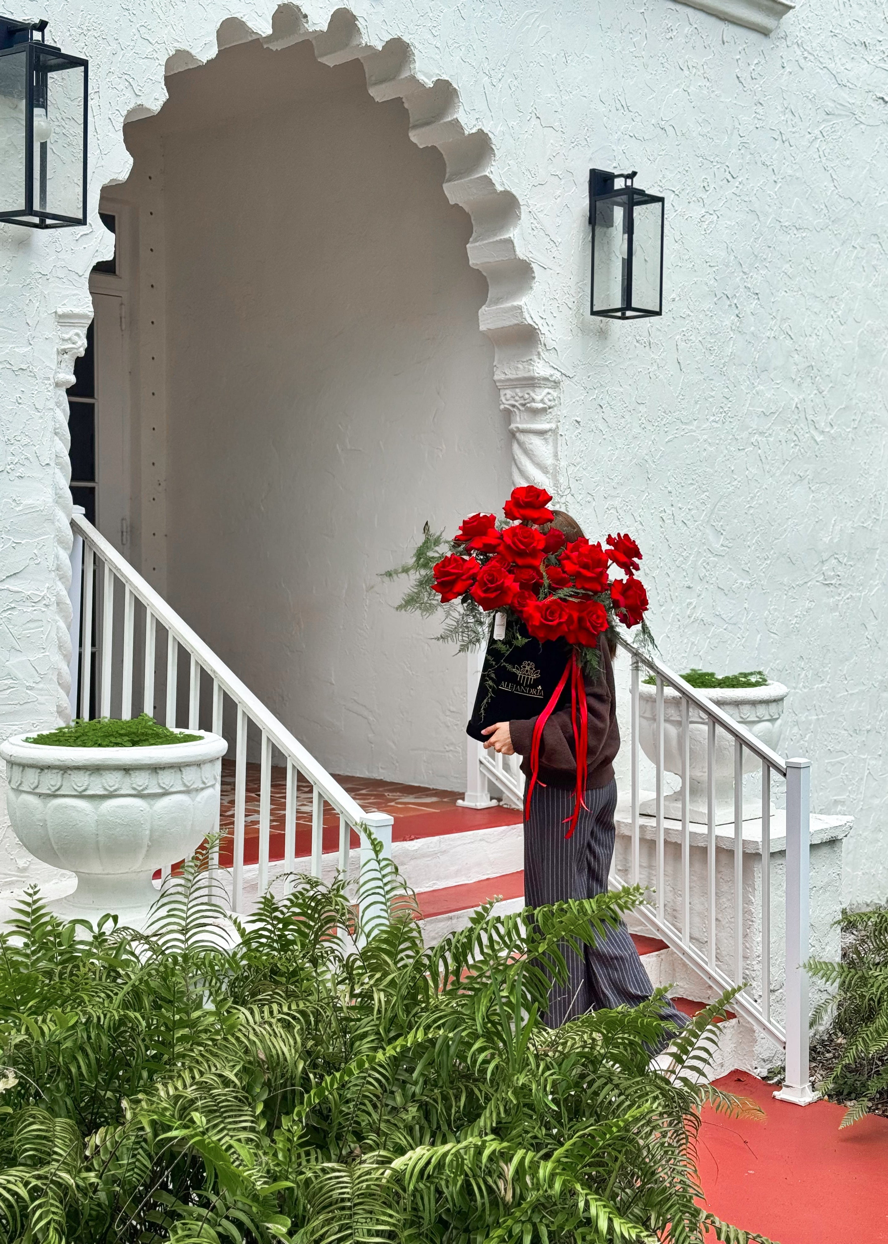 Rouge Roses — Signature Flower Box