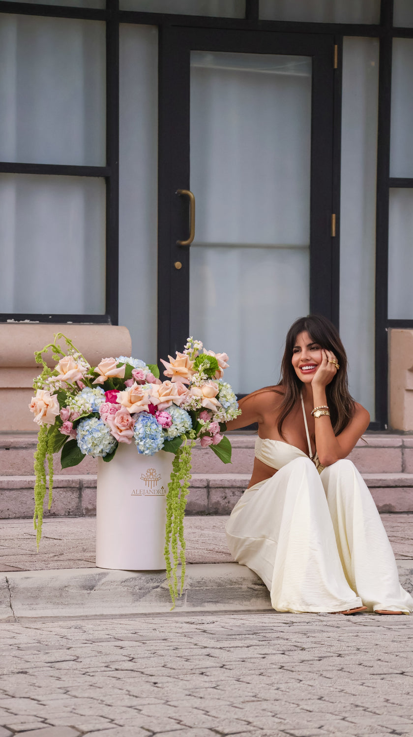 Eternal Grace – Luxury Rose & Hydrangea Hatbox