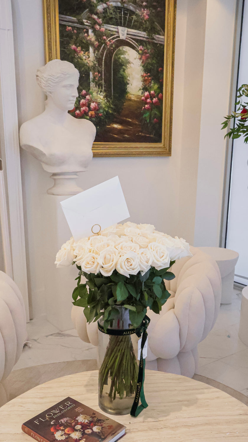 White Reverence – Long-Stem Rose Collection