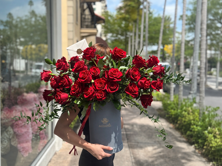 Imperial Grandeur - Roses FlowerBox