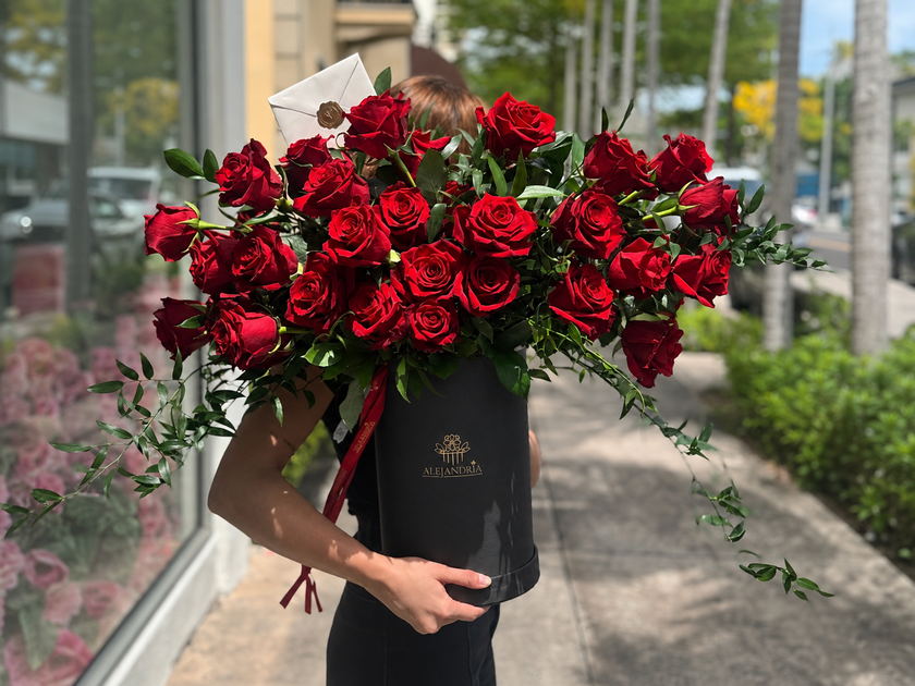 Imperial Grandeur - Roses FlowerBox