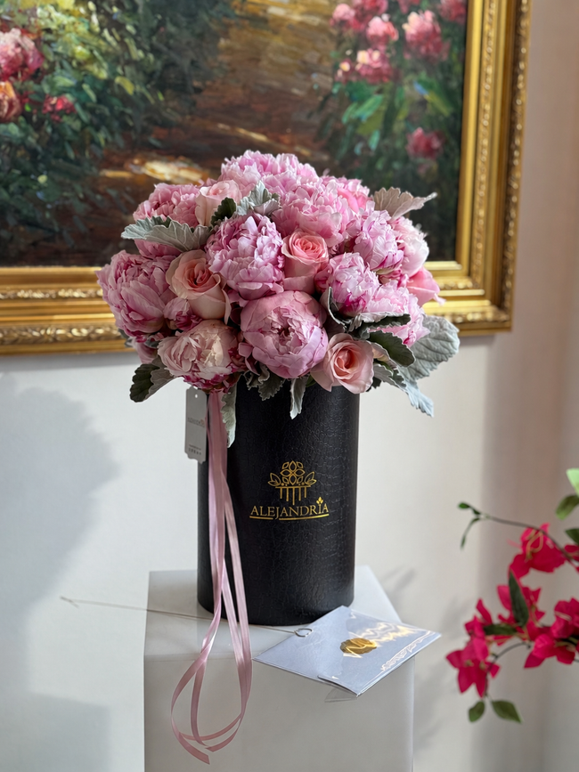 Peony Grace - Classic Flower Box
