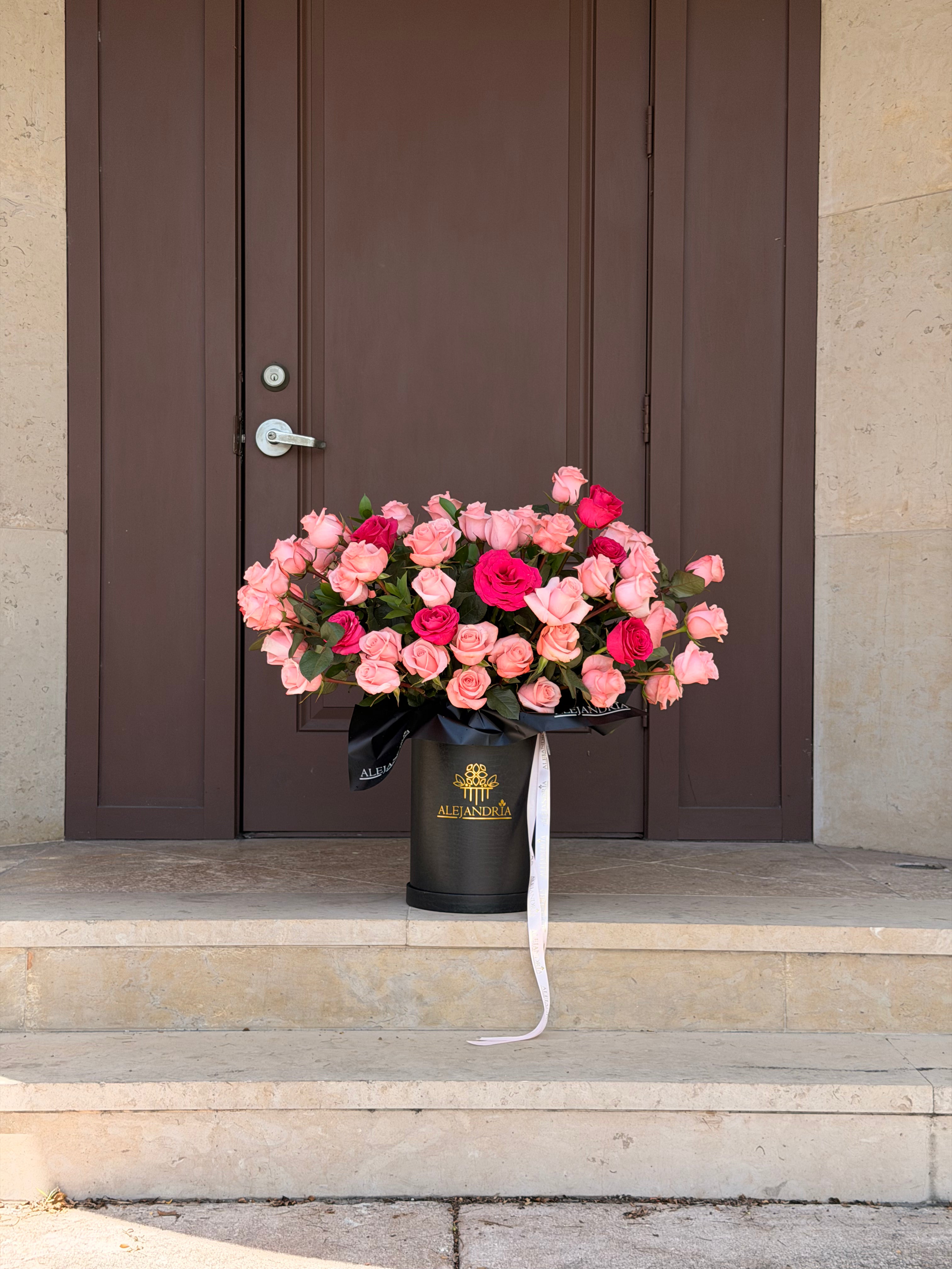 Rosé Noir – Luxury Pink Rose Box