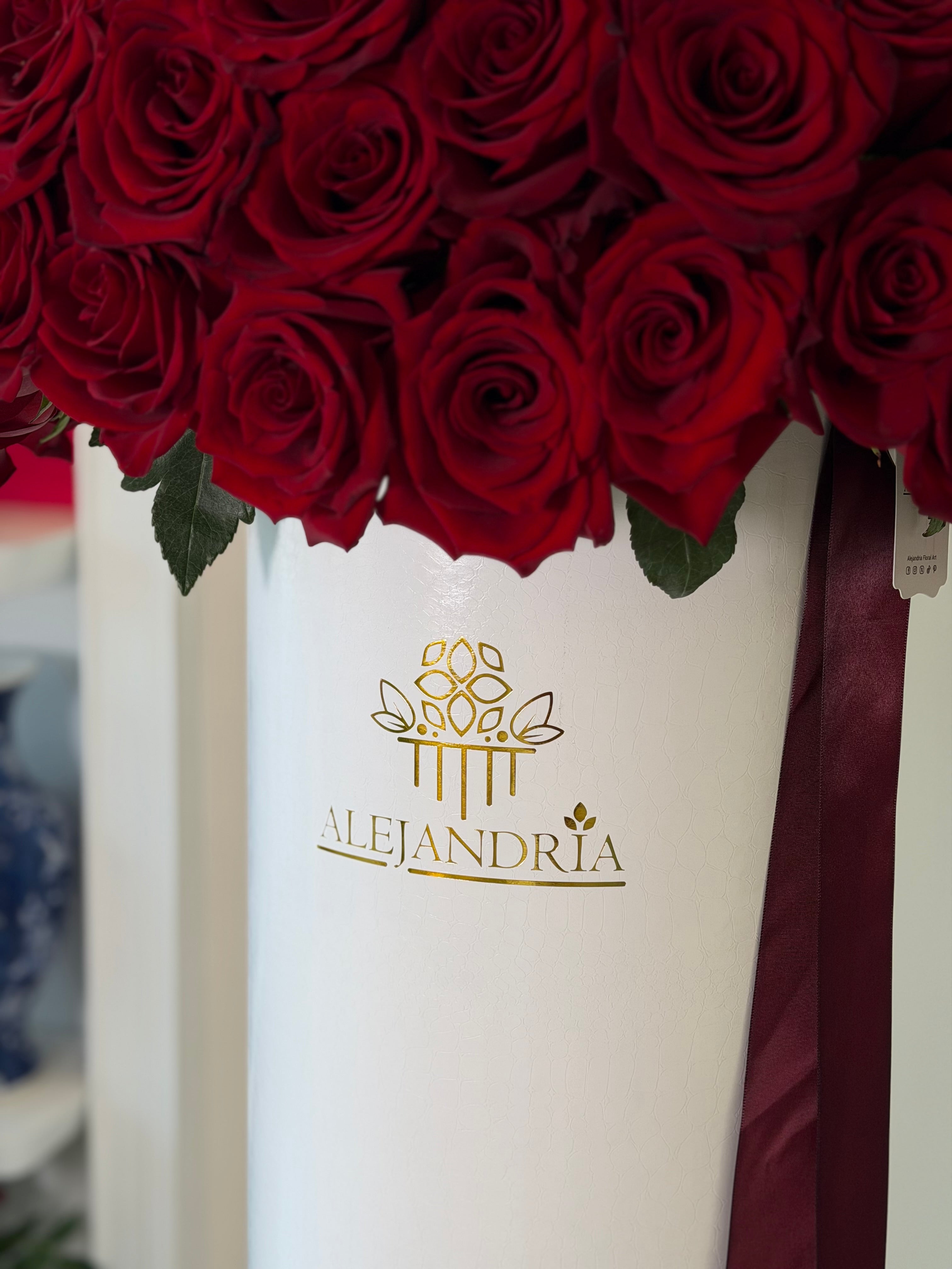 Valencia Rouge - Imperial Hat Box