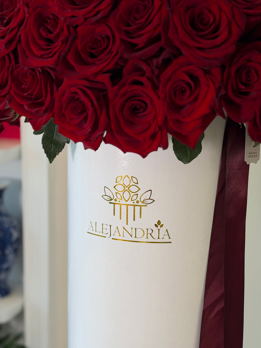 Valencia Rouge - Imperial Hat Box